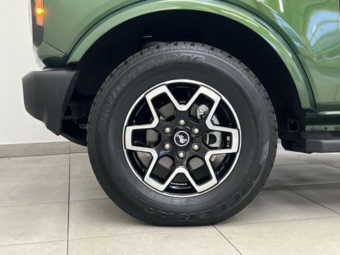 Used 2024 Ford Bronco Outer Banks image 10
