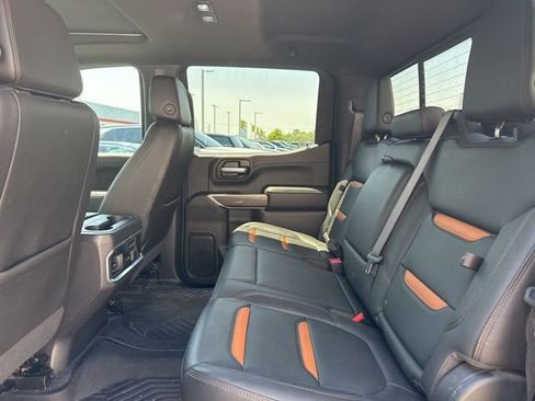 Used 2020 GMC Sierra 1500 AT4 w/ AT4 Premium Package AWD/4WD image 9