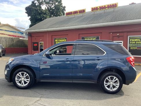 Used 2017 Chevrolet Equinox LT w/ Convenience Package AWD/4WD image 4