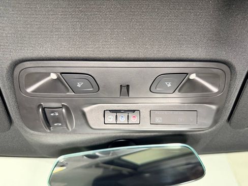 Used 2023 Chevrolet Camaro LT w/ Technology Package RWD image 20