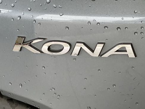 Used 2019 Hyundai Kona SE AWD/4WD image 11