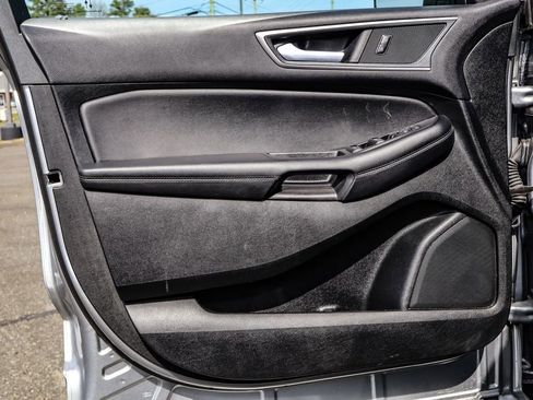 Used 2024 Ford Edge SEL image 35