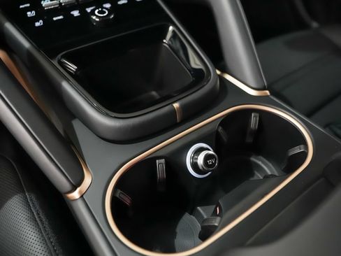 Certified 2026 Porsche Cayenne Turbo GT AWD/4WD image 32
