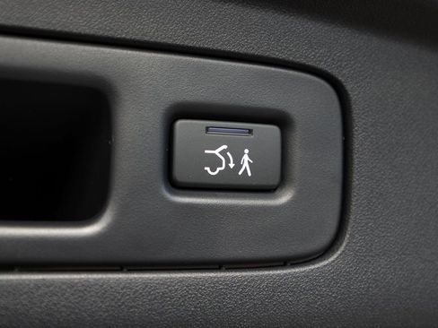 Certified 2025 Acura ADX AWD image 41