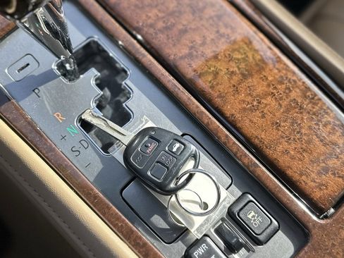 Used 2008 Lexus SC 430 Convertible image 32