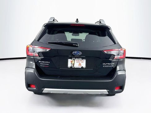 Used 2025 Subaru Outback Touring XT w/ Tech Package 3 AWD/4WD image 8