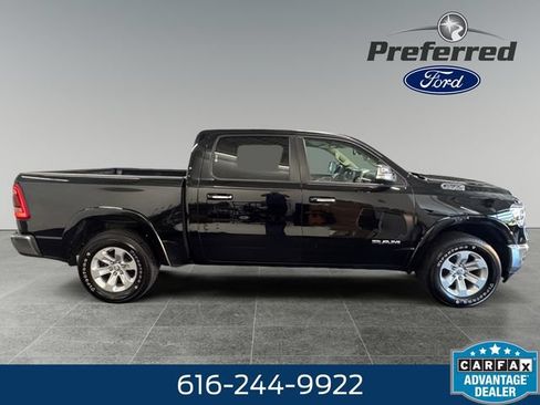 Used 2019 RAM 1500 Laramie AWD/4WD image 8