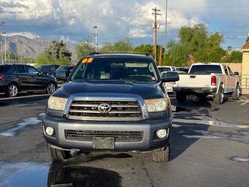 Used 2008 Toyota Sequoia SR5 image 8