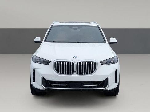 Used 2024 BMW X5 xDrive40i w/ Premium Package AWD/4WD image 5