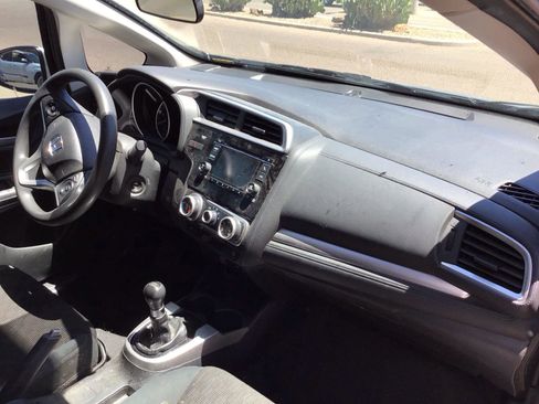Used 2015 Honda Fit LX image 25