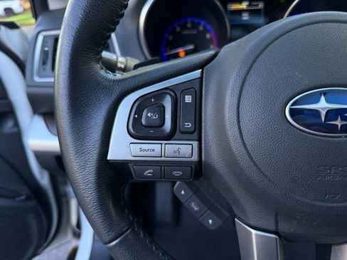 Used 2017 Subaru Outback 2.5i Limited image 11