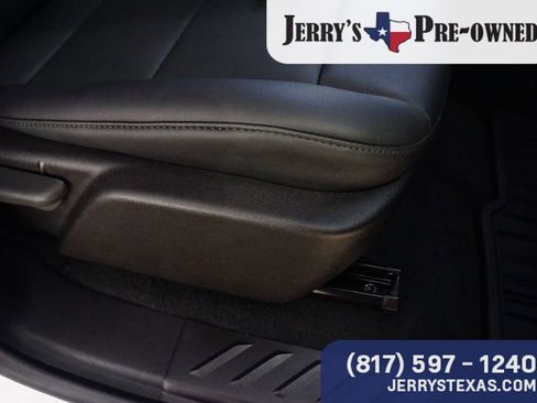 Used 2025 Chevrolet Colorado W/T image 24