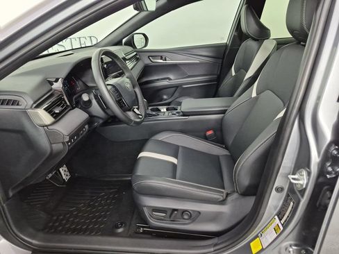 Used 2026 Toyota Camry SE w/ Multimedia Upgrade Package FWD image 16