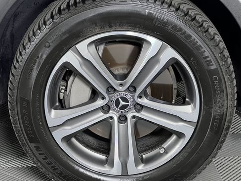 Used 2019 Mercedes-Benz GLC 300 4MATIC image 15