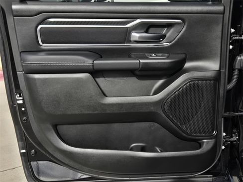 New 2026 RAM 1500 4x4 Crew Cab image 12