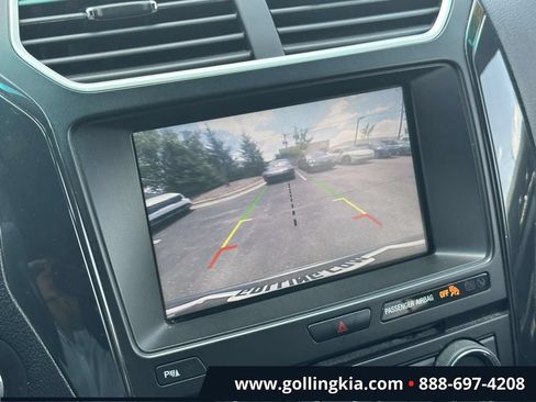 Used 2016 Ford Explorer XLT w/ Equipment Group 202A AWD/4WD image 24