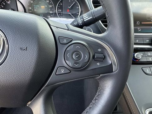 Used 2018 Buick LaCrosse Essence image 28