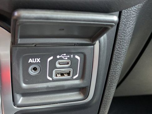 New 2026 Jeep Wrangler Unlimited Sahara AWD/4WD image 24