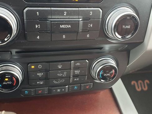 Used 2018 Ford F150 King Ranch w/ Equipment Group 601A Luxury AWD/4WD image 15