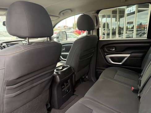 Used 2017 Nissan Titan SV AWD/4WD image 25