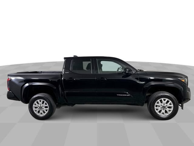 Used 2025 Toyota Tacoma SR5 RWD image 9