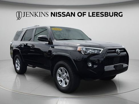Used 2022 Toyota 4Runner SR5 AWD/4WD image 13