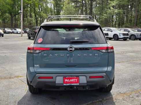 New 2026 Nissan Pathfinder Platinum FWD image 4