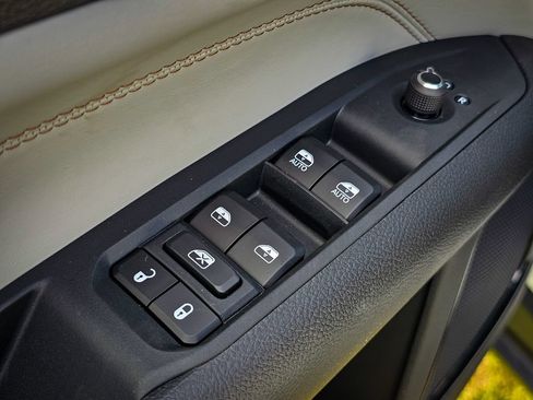 New 2026 Jeep Compass Limited AWD/4WD image 10