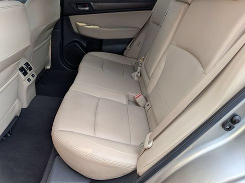 Used 2016 Subaru Outback 2.5i Limited AWD/4WD image 35