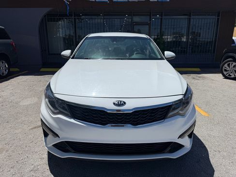 Used 2020 Kia Optima LX image 2