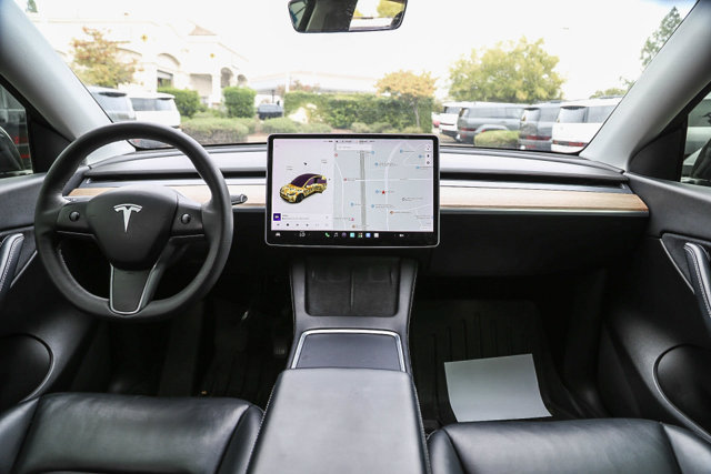 Used 2021 Tesla Model Y Long Range AWD/4WD image 11