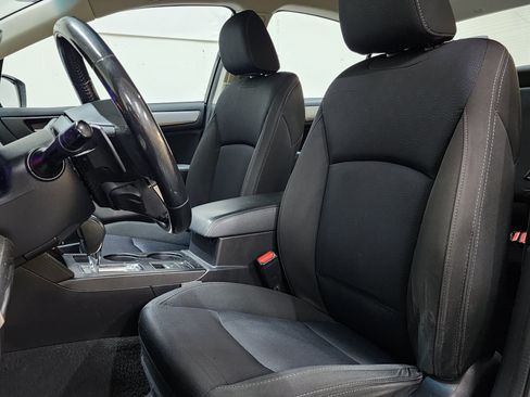 Used 2016 Subaru Legacy 2.5i Premium AWD/4WD image 14