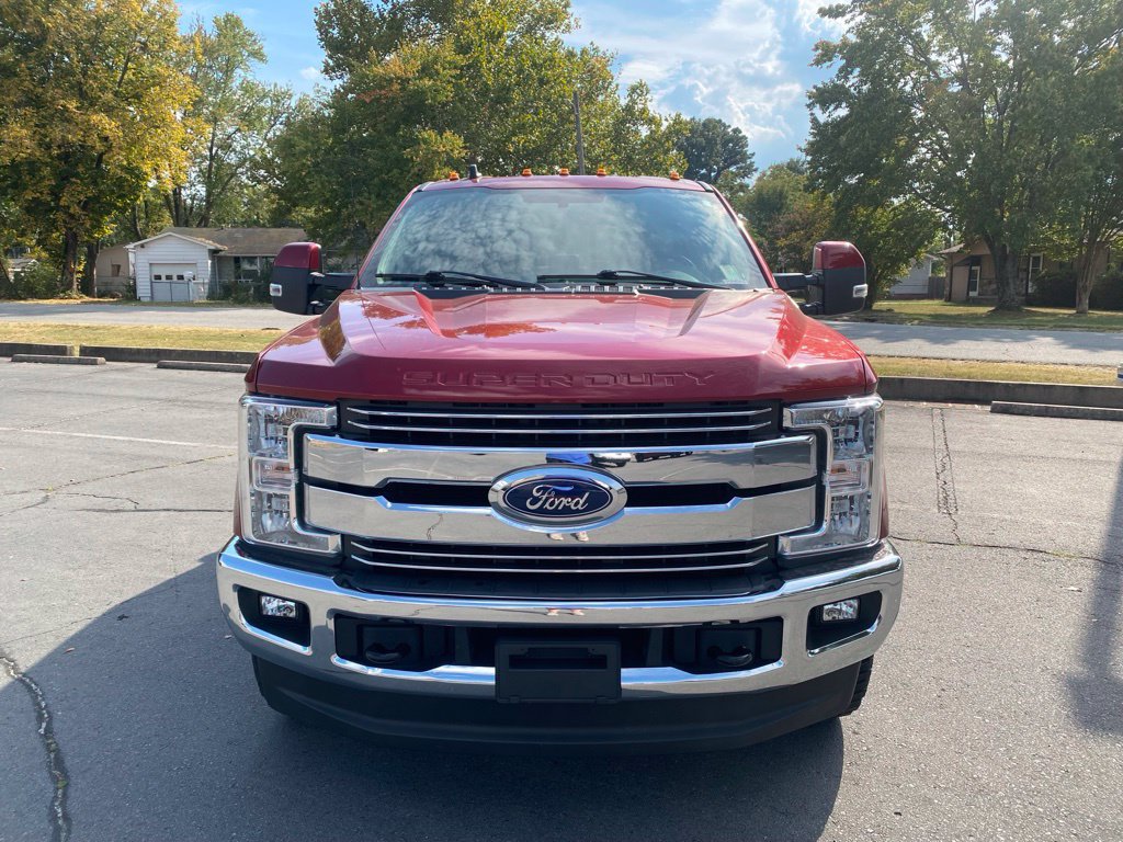 Used 2019 Ford F250 Lariat w/ Lariat Value Package AWD/4WD image 2