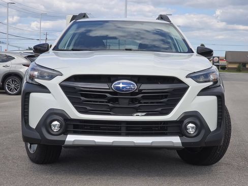 Used 2024 Subaru Outback Limited XT AWD/4WD image 4