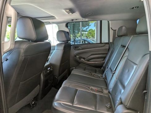 Used 2020 Chevrolet Suburban LT AWD/4WD image 8
