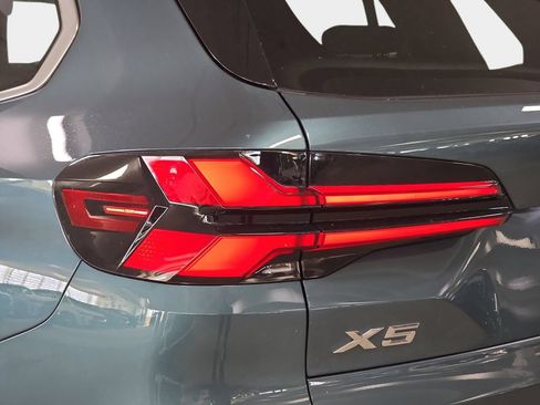New 2026 BMW X5 sDrive40i w/ Climate Comfort Package RWD image 22