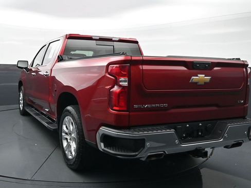Used 2023 Chevrolet Silverado 1500 LTZ AWD/4WD image 5