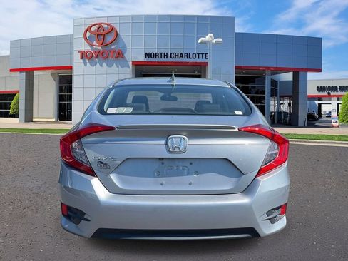 Used 2018 Honda Civic EX-T image 5