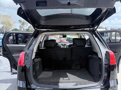 Used 2010 GMC Terrain SLT FWD image 16
