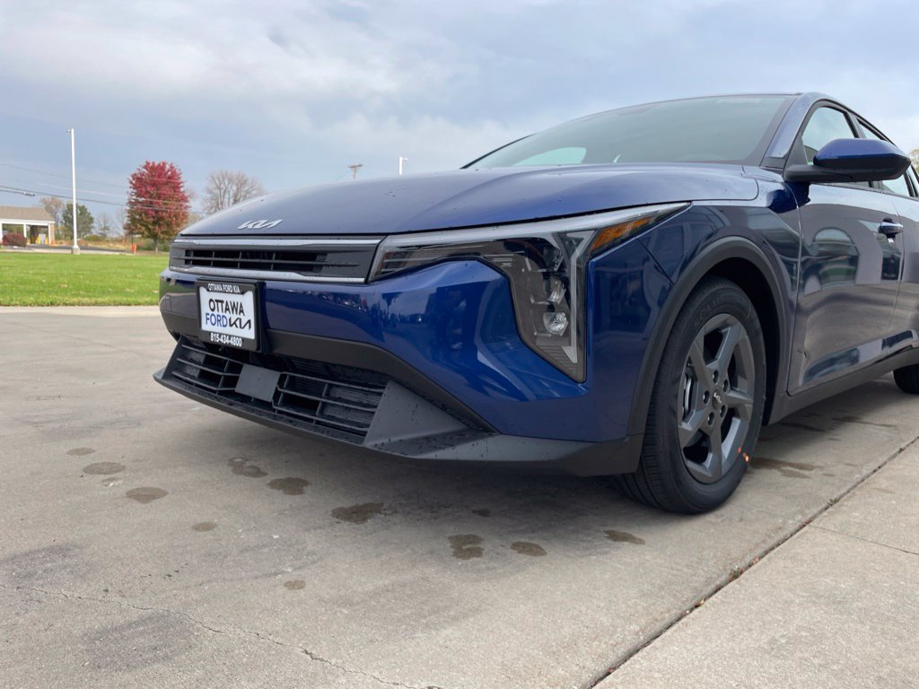 New 2026 Kia K4 FWD image 14