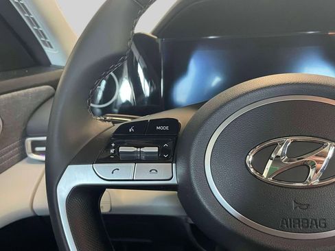 Used 2023 Hyundai Elantra Limited FWD image 21