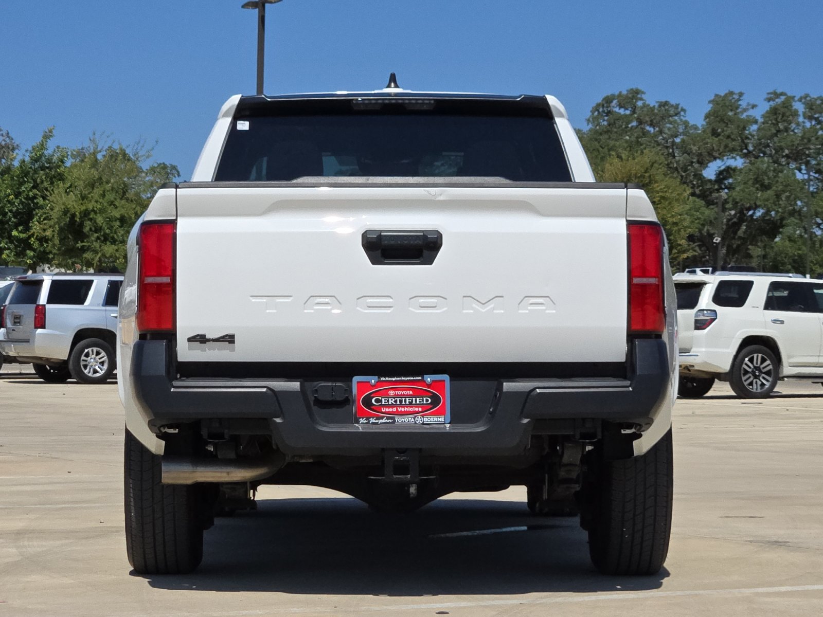 Certified 2025 Toyota Tacoma SR AWD/4WD image 4