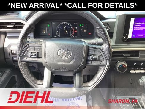 Used 2025 Toyota Tacoma SR AWD/4WD image 22