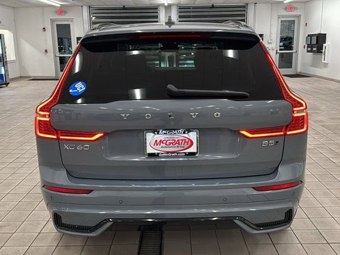 Certified 2023 Volvo XC60 B5 Plus w/ Climate Package image 6