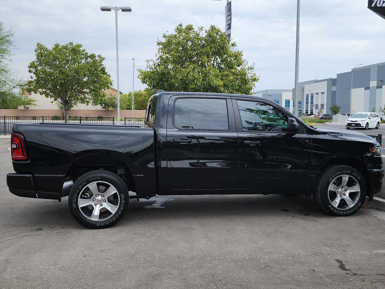 Used 2026 RAM 1500 Express RWD image 9