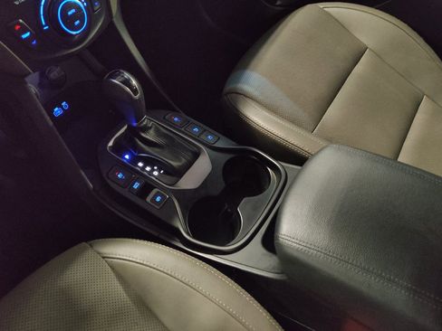 Used 2018 Hyundai Santa Fe Limited image 26