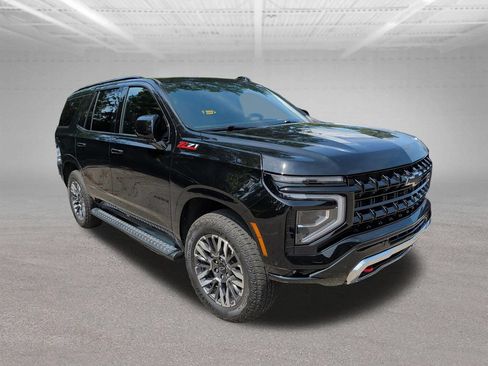 Used 2025 Chevrolet Tahoe Z71 w/ Comfort Package AWD/4WD image 23