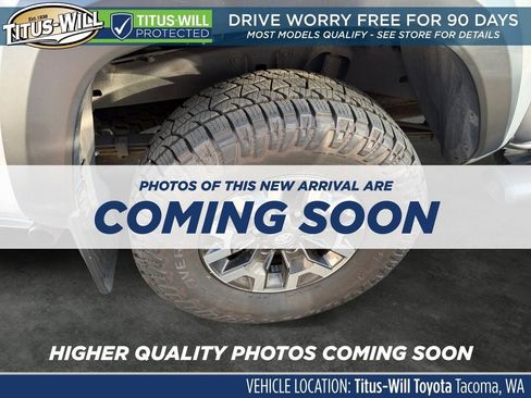 Used 2019 Toyota Tacoma TRD Off-Road AWD/4WD image 5