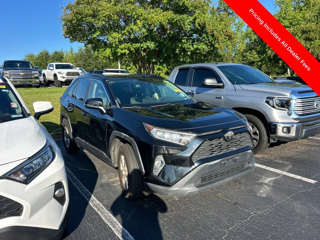 Used 2019 Toyota RAV4 XLE AWD/4WD image 1
