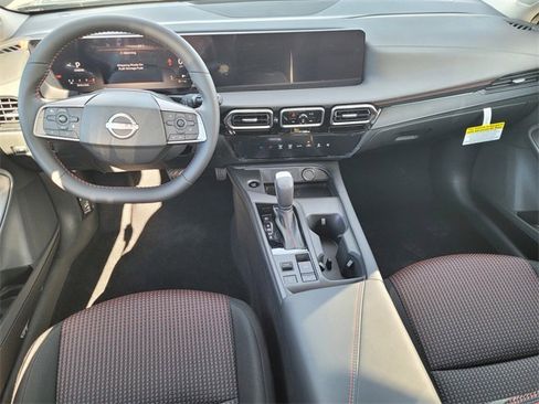 New 2026 Nissan Sentra SR image 7